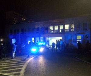 Protest pod Komendą Miejską Policji w Toruniu