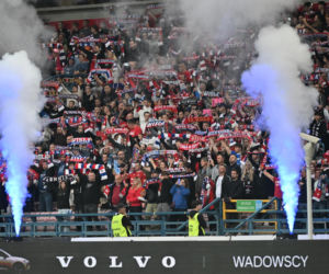 Tak kibice Wisły Kraków bawili się na trybunach. Znajdź się na zdjęciach