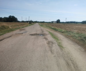 Siemiątkowo. Kto remontował te drogi?! Być może to fenomen w skali kraju i świata