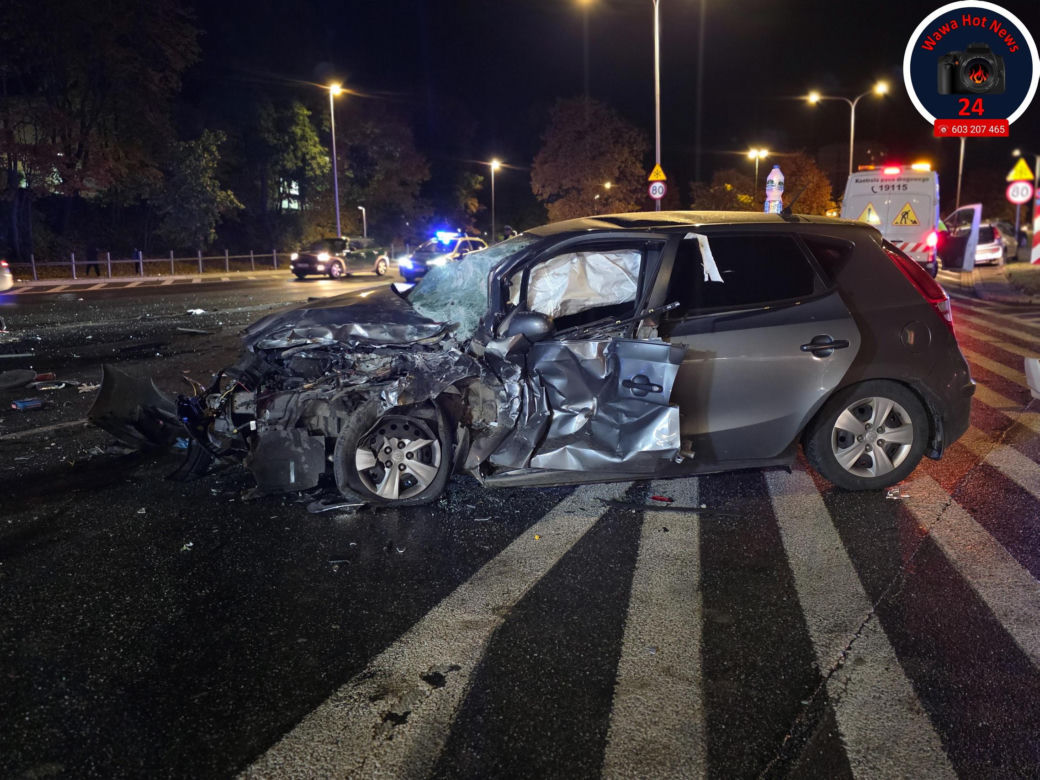 Wypadek na Wisłostradzie. Poszkodowane 6 osób, w tym dzieci