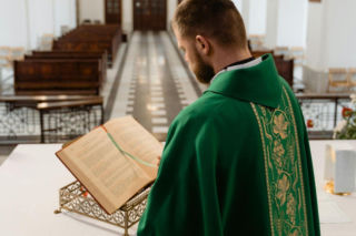 Pismo święte na Wigilię. Fragment do czytania 24.12.2025 [EWANGELIA ŁUKASZA]