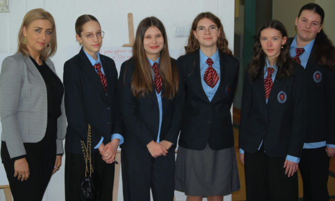 Młodzież z KSP podczas debaty w Urzędzie Miasta Siedlce