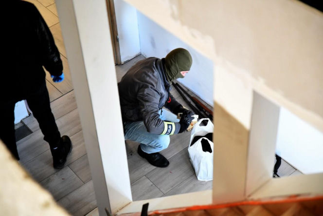 Policja weszła do kilkunastu mieszkań. Wielka akcja służb w Podlaskiem