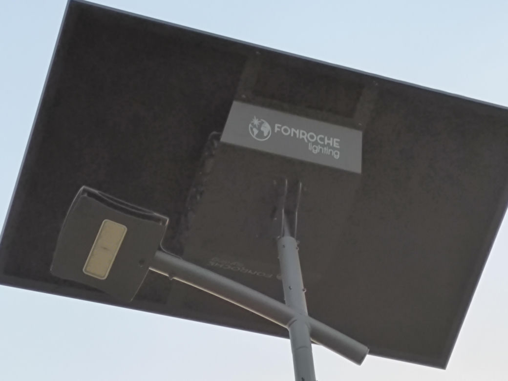 Nowe lampy na Antonińskiej