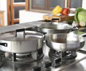 Wybieramy patelnię aluminiową. Na co zwrócić uwagę?