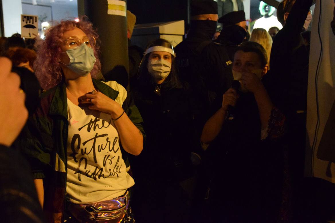 Protest kobiet w Katowicach. Tłumy strajkują przeciwko zakazowi aborcji