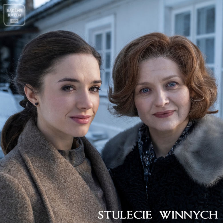 Stulecie Winnych 4, odc. 45. Ania (Urszula Grabowska), Ewa (Sonia Mietielica)