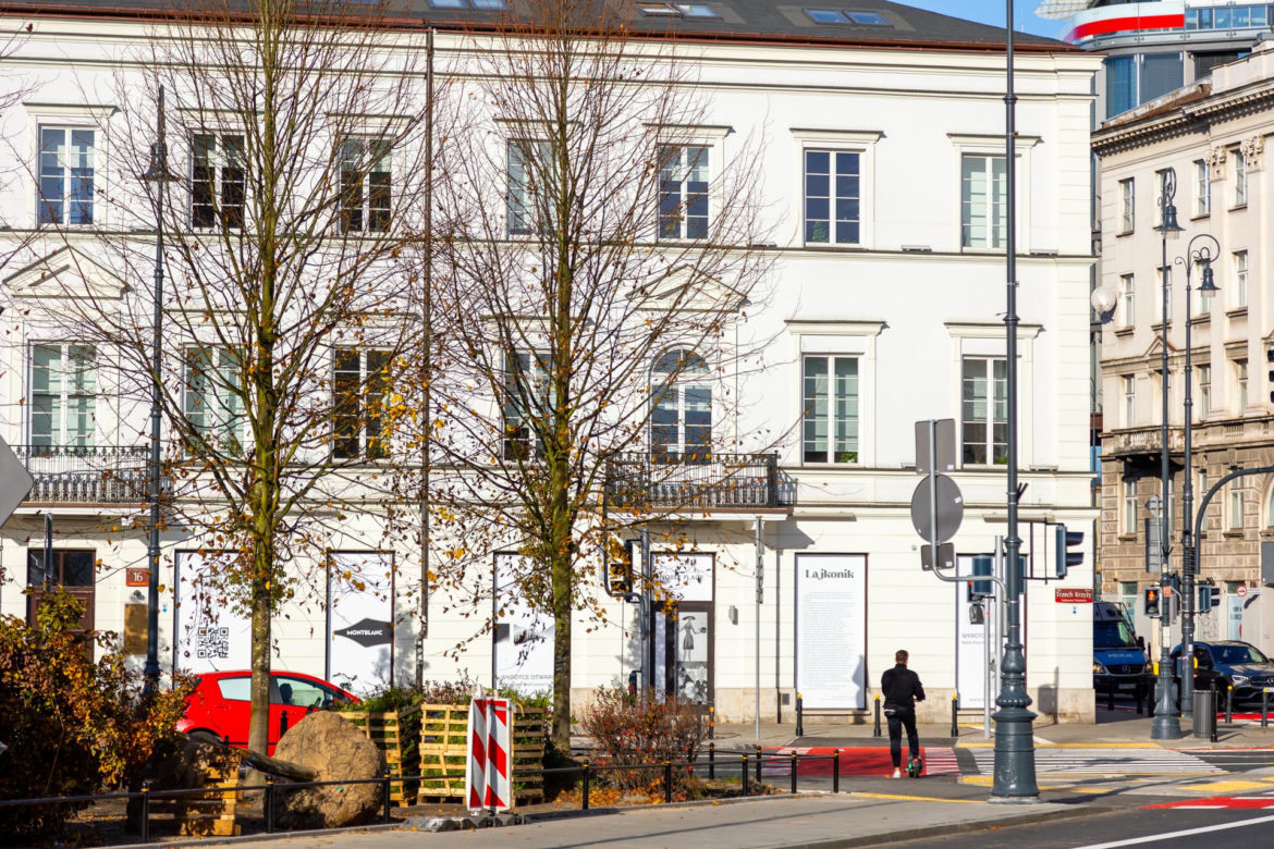 Zmodernizowany Plac Trzech Krzyży
