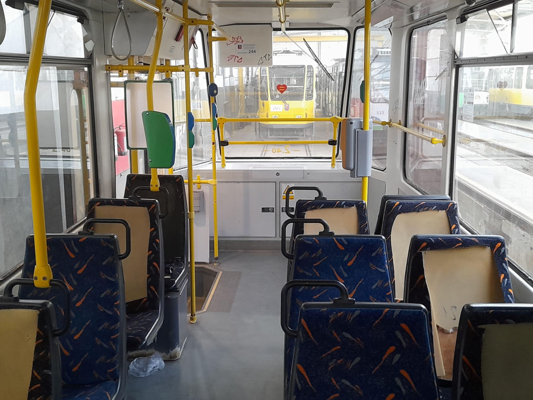 Wandalizm w tramwaju