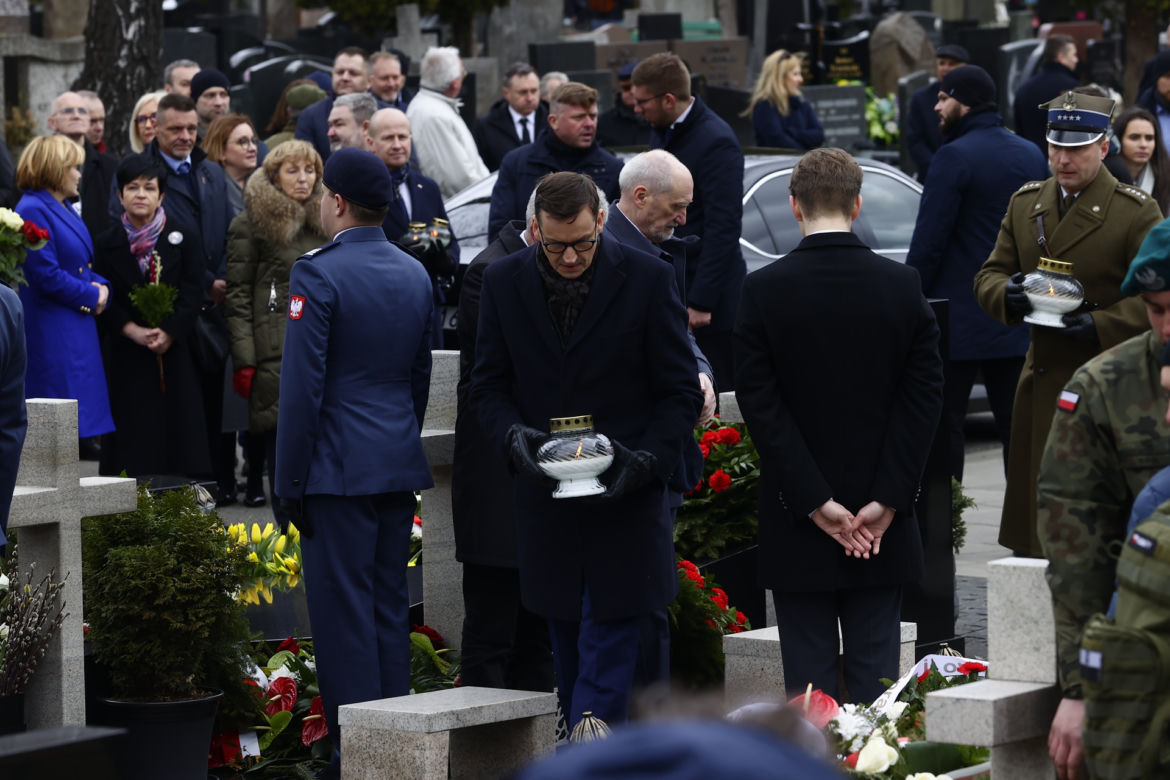 12. rocznica katastrofy smoleńskiej. Uroczystości na Powązkach Wojskowych