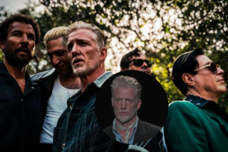 Josh Homme przeszedł po wybiegu! Lider Queens of the Stone Age zadebiutował w roli modela