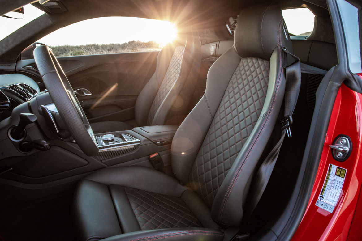 Audi R8 V10