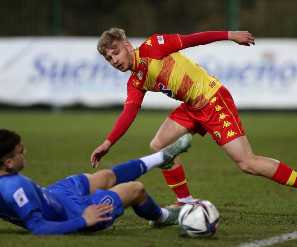 Jagiellonia Białystok – Bruk-Bet Termalica Nieciecza. Dwa błędy indywidualne pogrążyły drużynę Piotra Nowaka