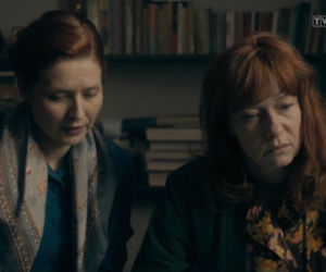 Stulecie Winnych 4 odcinek 42 (odc. 3). Mania (Magdalena Walach), Ania (Urszula Grabowska)