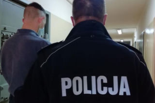 Bełchatów: 21-latek OKRADAŁ sklep w którym pracował! Co trafiało w jego ręce?