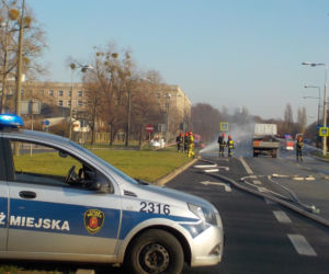 Zablokowana ul. Banacha. Rozszczelniły się butle z acetylenem!