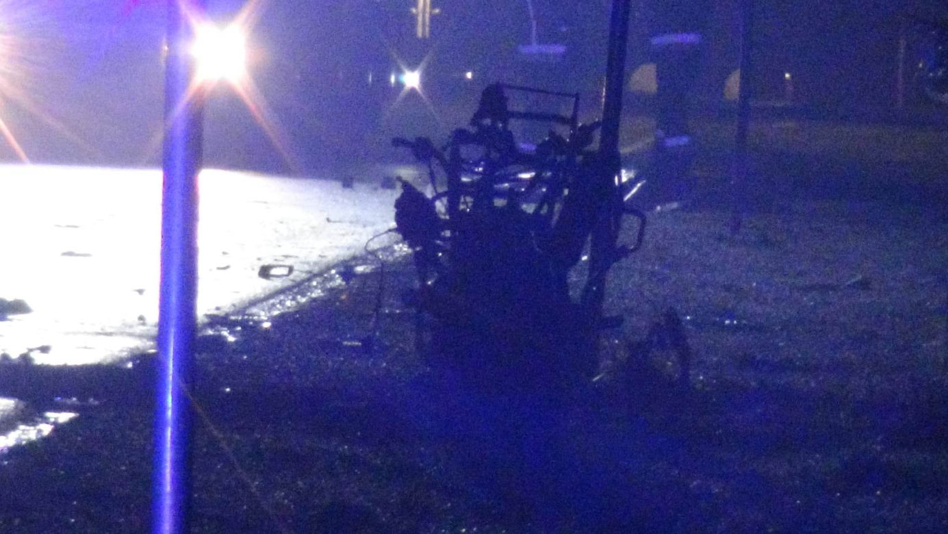 Wracał z pracy do domu, zginął w czołówce. Tragiczny wypadek pod Garwolinem. Motocykl 27-latka stanął w ogniu   