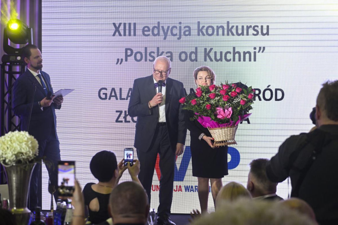 Katarzyna Bosacka kwitnie po rozstaniu z mężem. Gwiazda błyszczała na rozdaniu Złotych Widelców