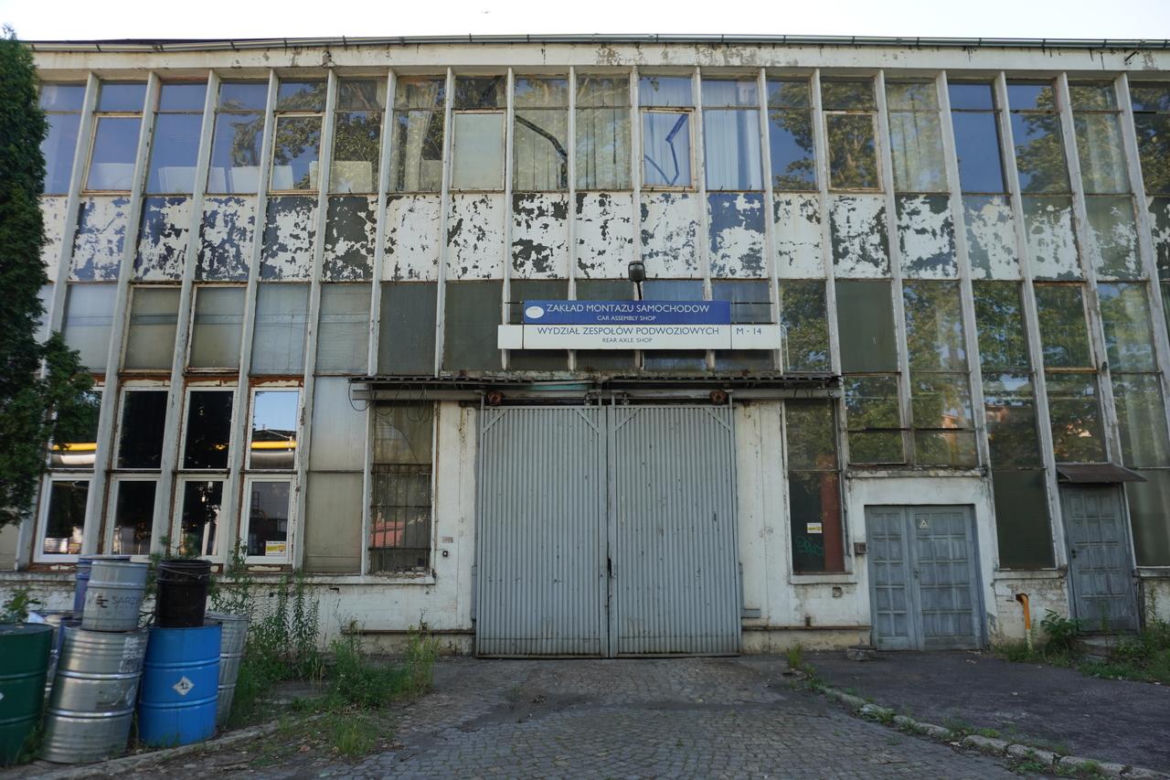 Lublin. W XX wieku to miejsce tętniło życiem. Jak dziś wygląda teren po dawnej Fabryce Samochodów Ciężarowych na Tatarach?