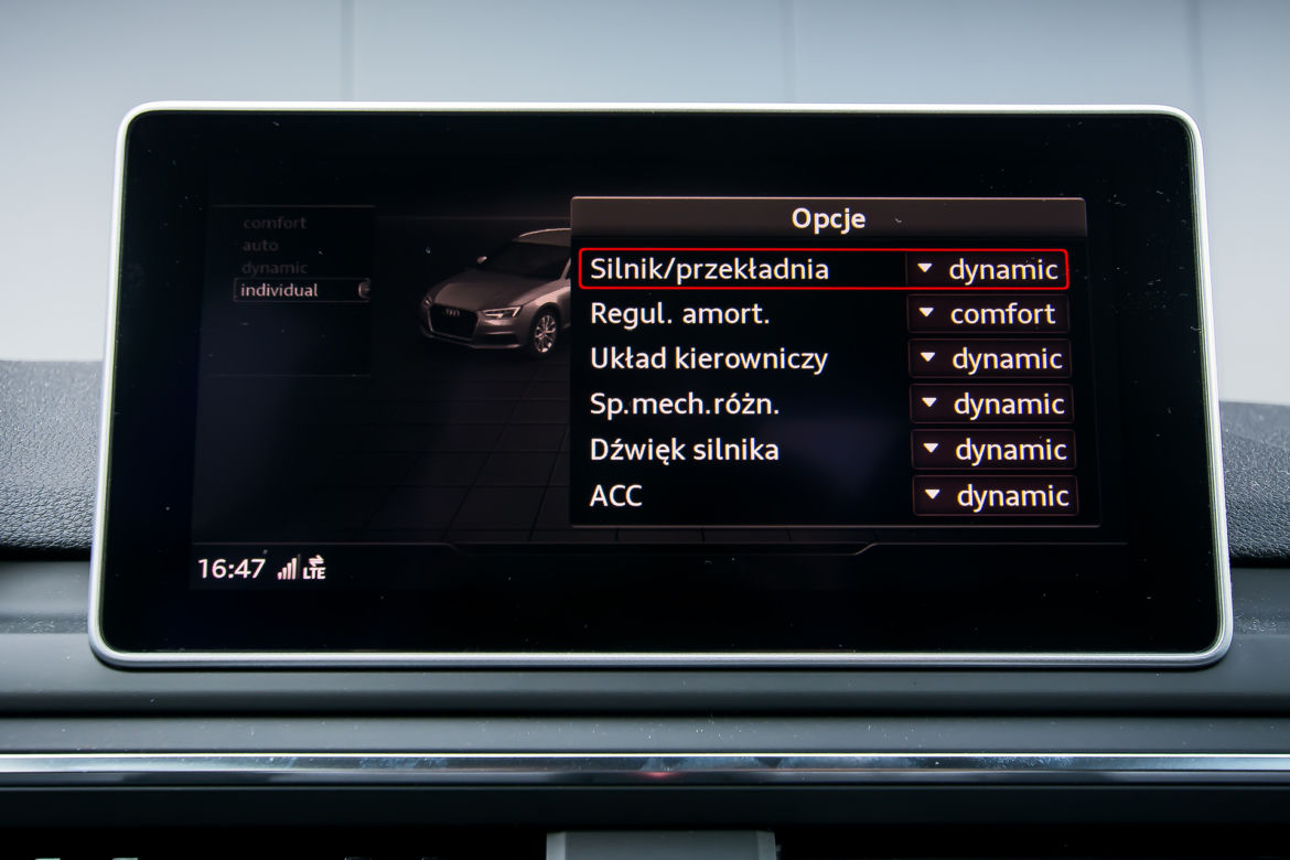 Audi RS4 Avant B9 2.9 TFSI V6 450 KM Tiptronic quattro
