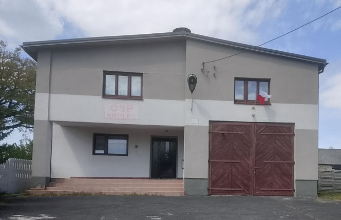 Jedno z najstarszych miast w Polsce leży w województwie łódzkim. Można w nim spotkać gigantycznego pająka!