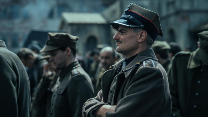 W roli głównej Jakub Gierszał, w obsadzie m.in. Aidan Gillen, Paul Freeman, Julia Pietrucha, Wojciech Mecwaldowski, Anna Próchniak, Mateusz Kościukiewicz, Antoni Pawlicki oraz Tomasz Kot.