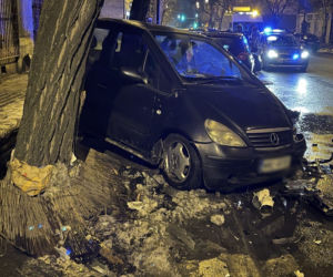 Staranował zaparkowane auta na ul.Stalowej