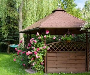 Altana ogrodowa - idealne miejsce na relaks i spotkania w ogrodzie