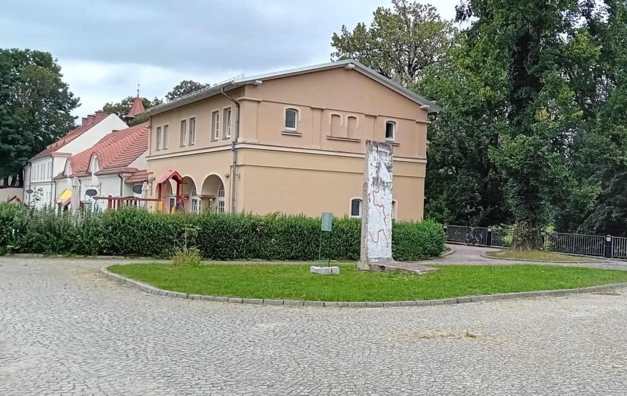 Dolnośląska Krzyżowa. Miejsce, które stało się symbolem dialogu i pojednania  