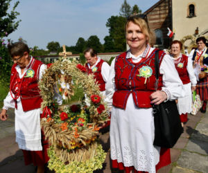 Gdzie na dożynki w Świętokrzyskiem w ten weekend? [PEŁNA LISTA]