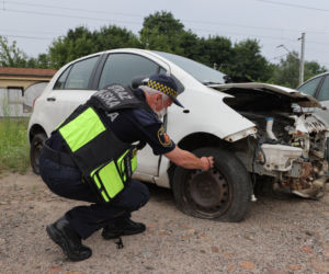 Sprzątamy miasto z wraków. Patrol SE na tropie porzuconych aut 