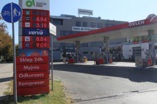 Paliwo dobija do 10 zł. Na stacjach padły kolejne rekordy