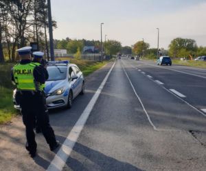 Akcja policji Bezpieczna droga do pracy w Toruniu i okolicach. Sypią się mandaty