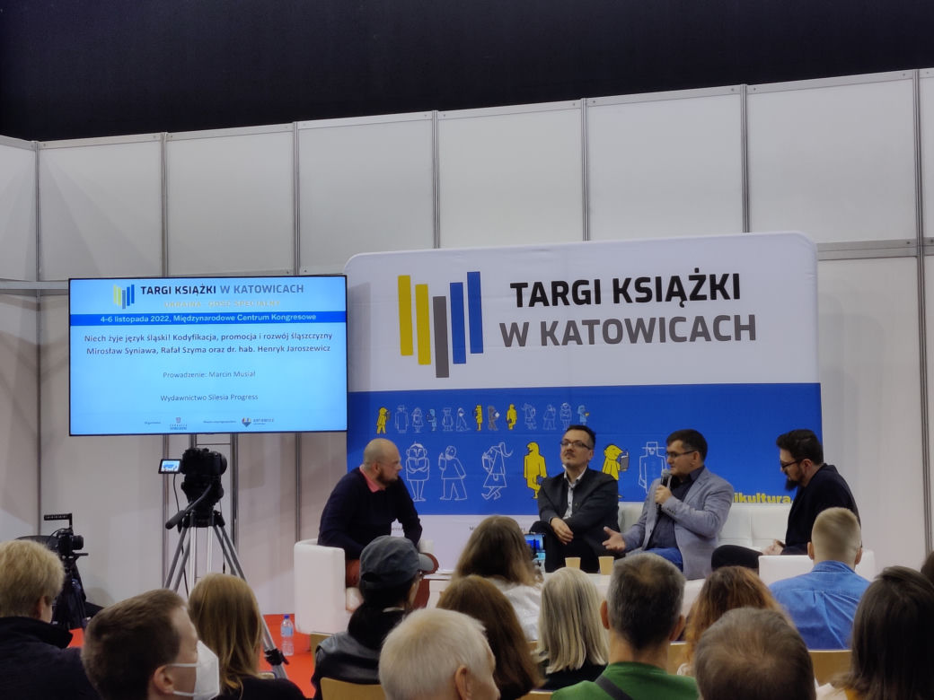 Targi Książki w Katowicach 2022. Rozpoznajesz się na zdjęciach?