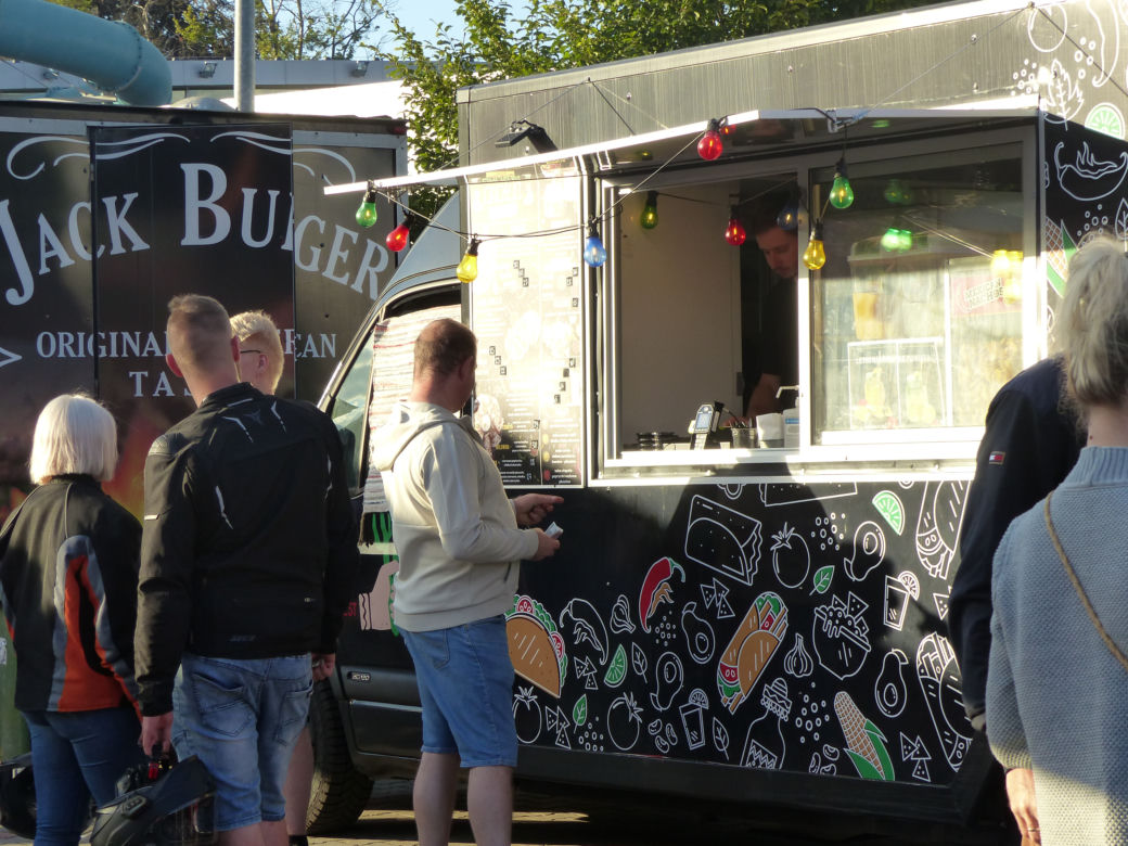 Festiwal food trucków w Iławie