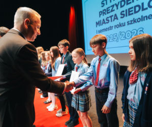 Najzdolniejsi uczniowie odebrali stypendia Prezydenta Miasta Siedlce