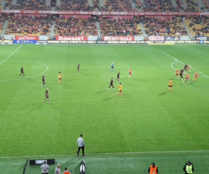 Jagiellonia - Górnik. Dziwna decyzja sędziego. Duma Podlasia okradziona?