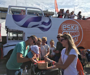 Wakacyjny bus Radia ESKA przyjechał do Trójmiasta! [ZDJĘCIA]