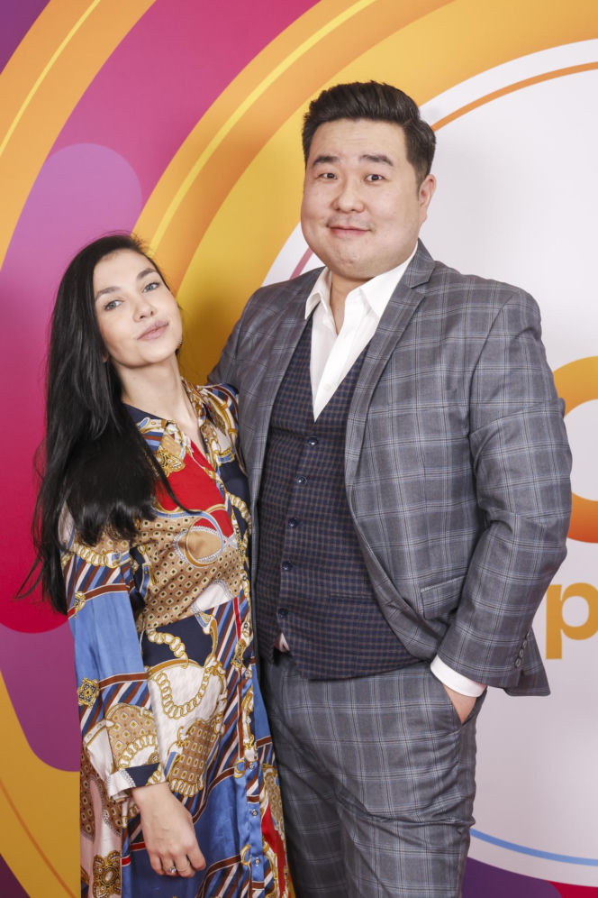 Bilguun Ariunbaatar i jego narzeczona, Kamila Robak