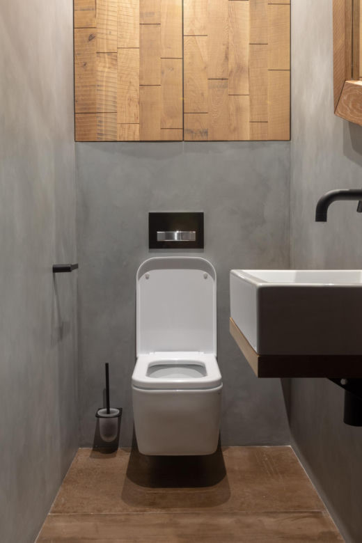 Jak urządzić małą toaletę? Bardzo małe WC w bloku - nowoczesne aranżacje