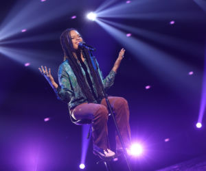 Sara James w ESKA Live