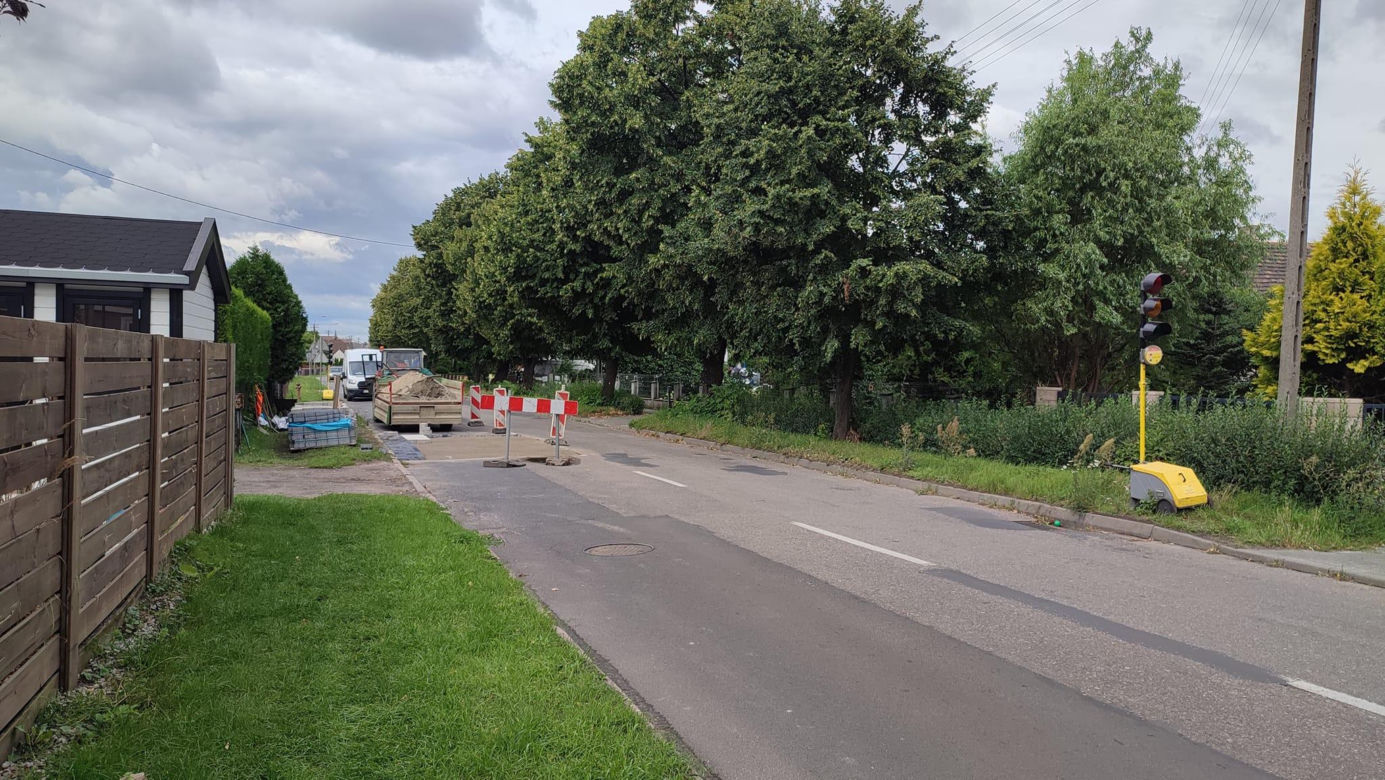 Wyniesione przejście dla pieszych na ulicy Gronowskiej w Lesznie