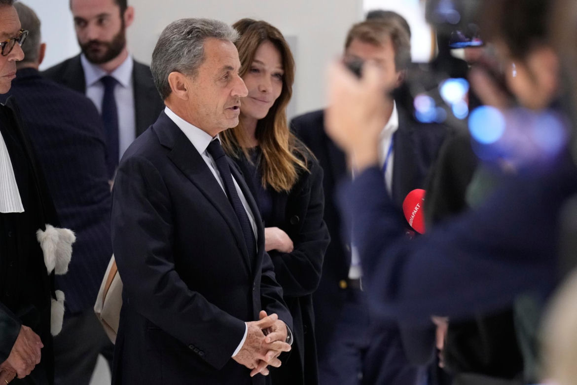 Carla Bruni zrobi to, gdy zamkną Sarkozy'ego! "Każdego dnia"