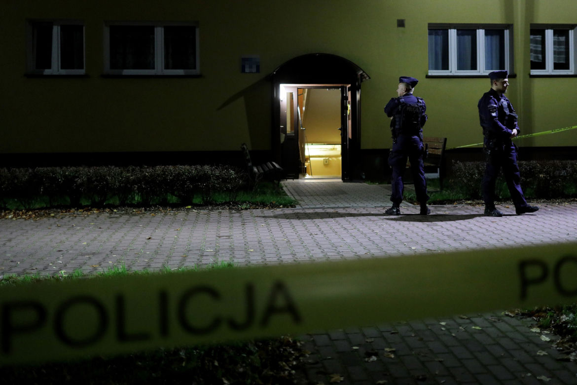 Zabójstwo w Oświęcimiu. Pociął nożem partnerkę i porwał 5-letnią córkę