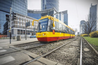 Wielkie utrudnienia w centrum Warszawy. Rozpoczyna się remont torowiska 