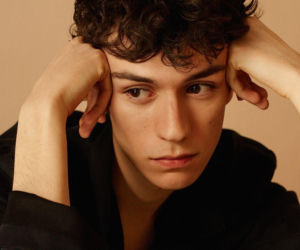 Grał na ulicach Pragi, teraz może wygrać Eurowizję dla Czech. Kim jest Daniel Žižka?