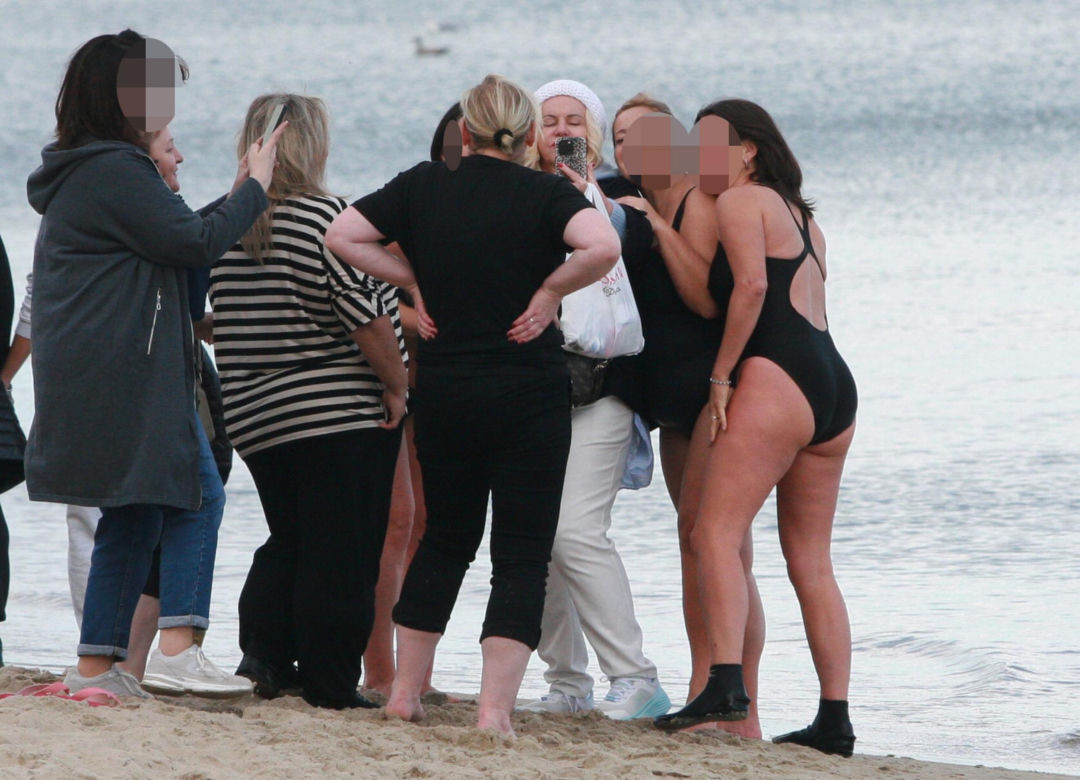 Morsy dorwały Joannę Kurowską na plaży