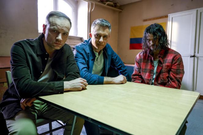 Pierwsza miłość. Paweł Krzyżanowski ( Mateusz Kościukiewicz), Artur (Łukasz Płoszajski), Janek (Maciej Mikołajczyk)