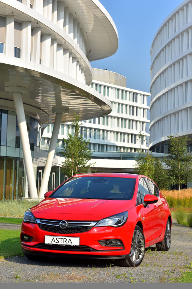 Opel Astra V