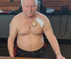 Lech Wałęsa po operacji